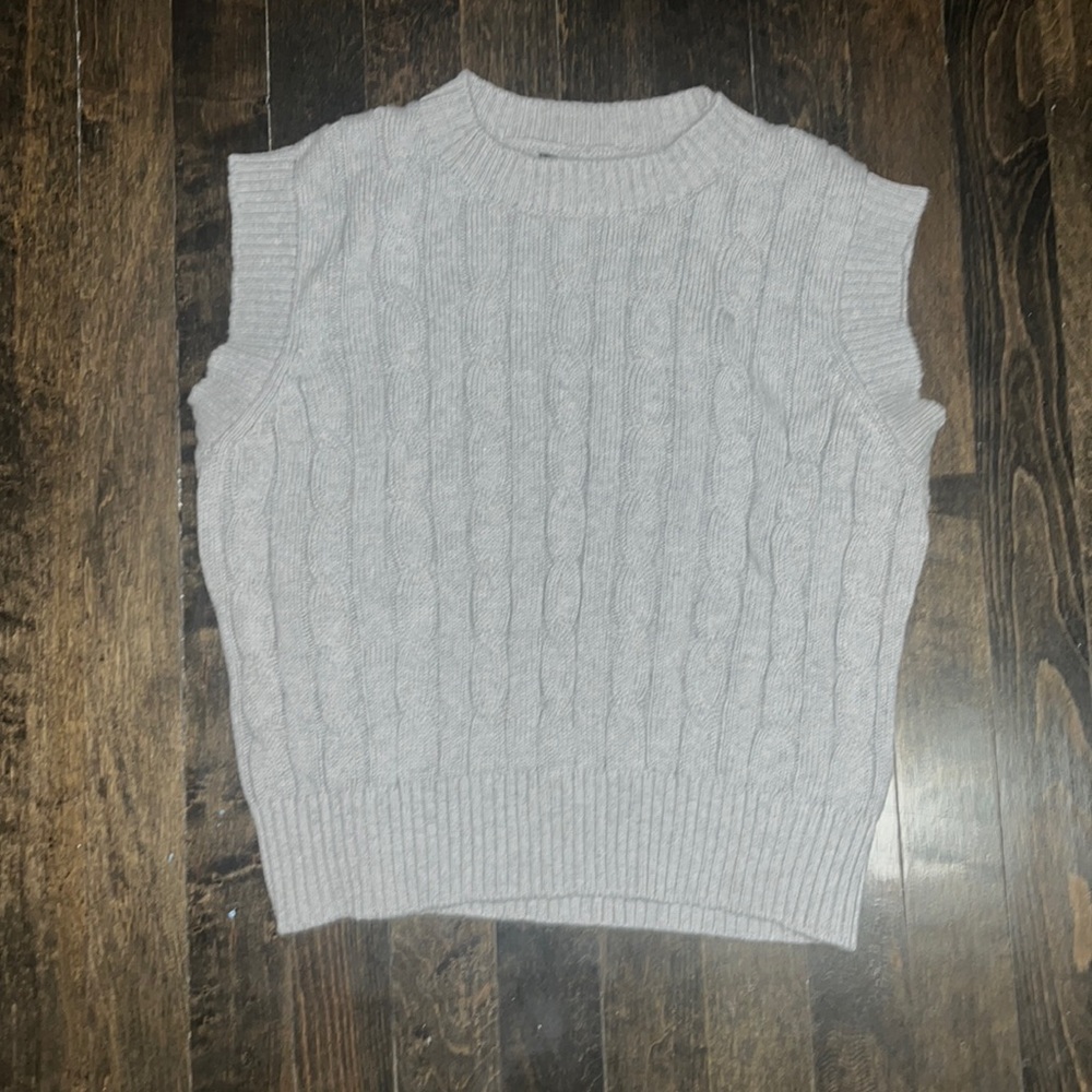 Grey women’s sweater vest